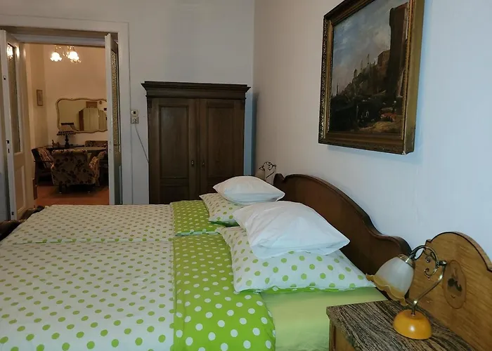 Bright 2bdr Sleeps 8 Near Center M1 Apartamento