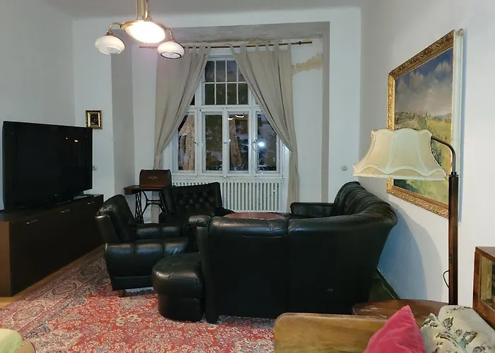 Bright 2bdr Sleeps 8 Near Center M1 Praga